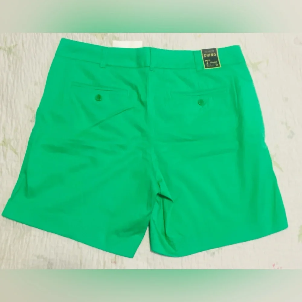 J. Crew chino 7” Women's Green shorts - Picture 3 of 7